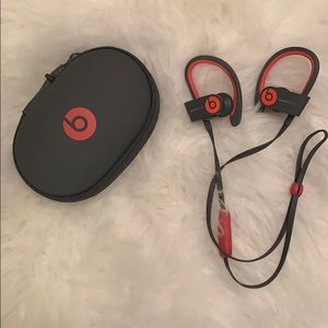 Powerbeats 2